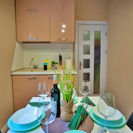 Apartament On The Vitoshka Edge 5 Steps Away *